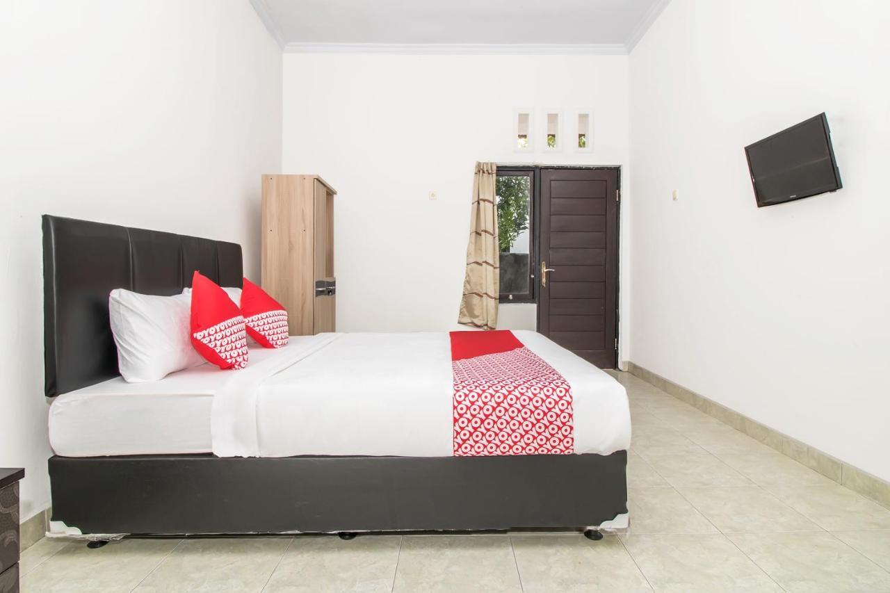 Hotel Oyo 2984 Berlian House Ungasan à Jimbaran Extérieur photo