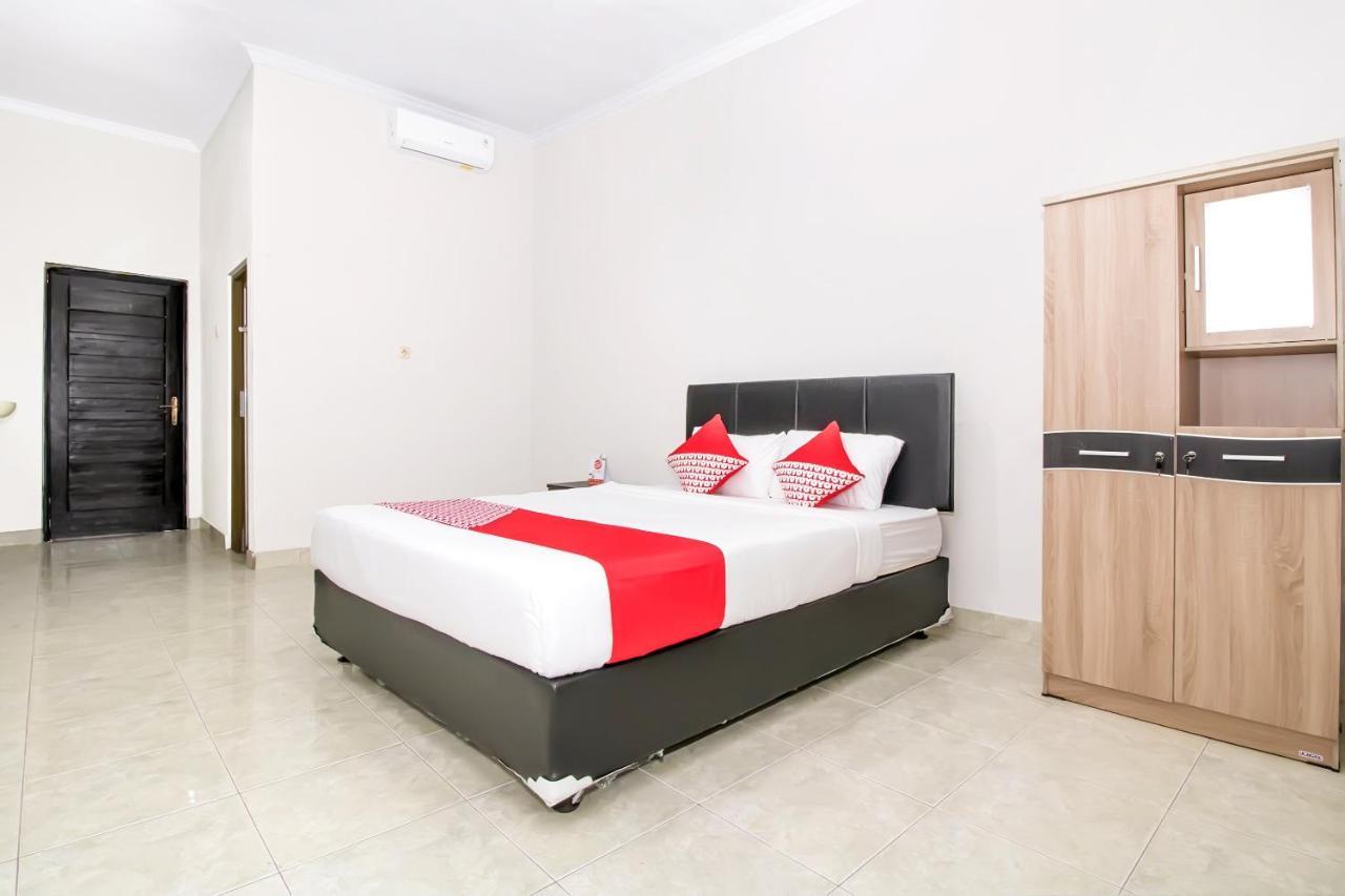 Hotel Oyo 2984 Berlian House Ungasan à Jimbaran Extérieur photo